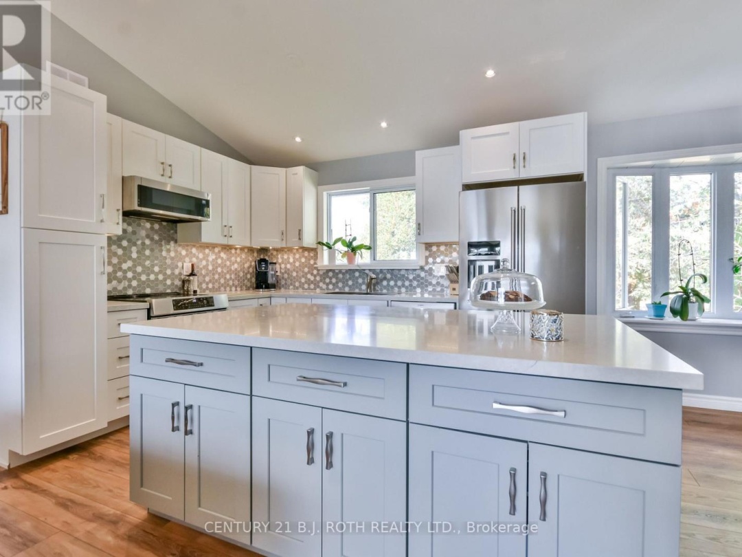 3371 LAKE ST. GEORGE BOULEVARD, Lake St George
