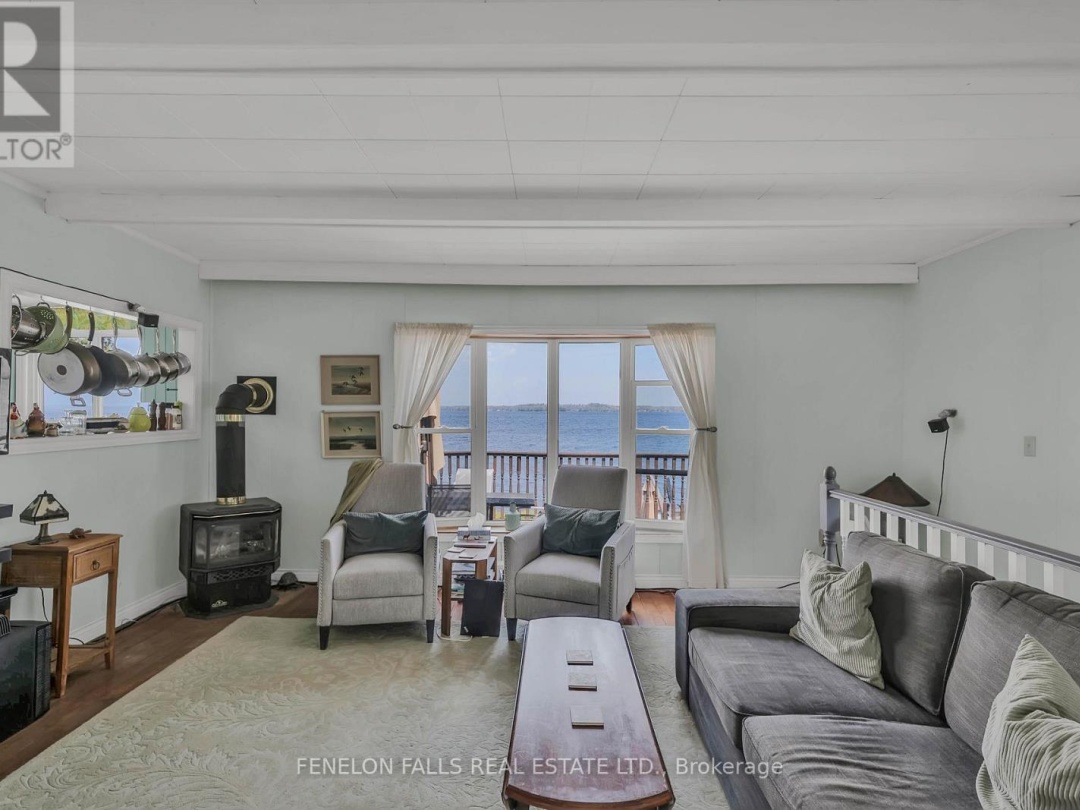 39 BAYVIEW ROAD, Cameron Lake