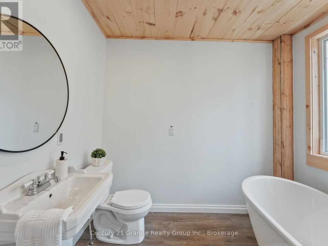 1126 RICE ROAD, Minden Hills (Snowdon)