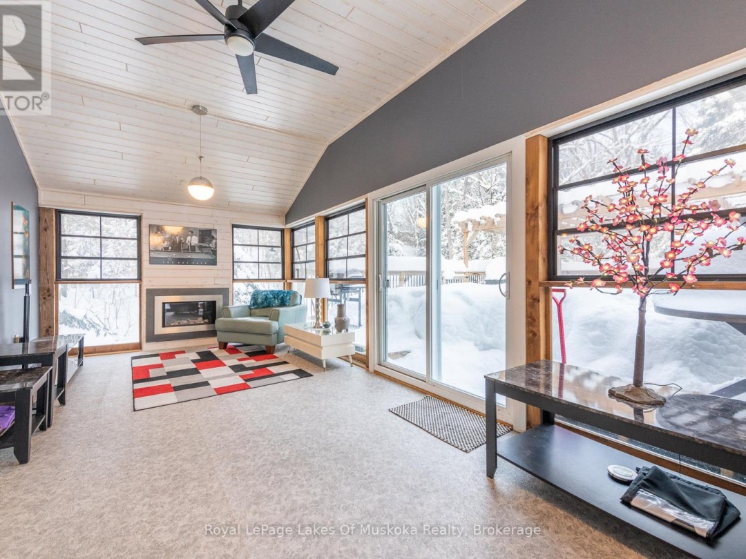 256 WOODLAND DRIVE, Huntsville (Chaffey)