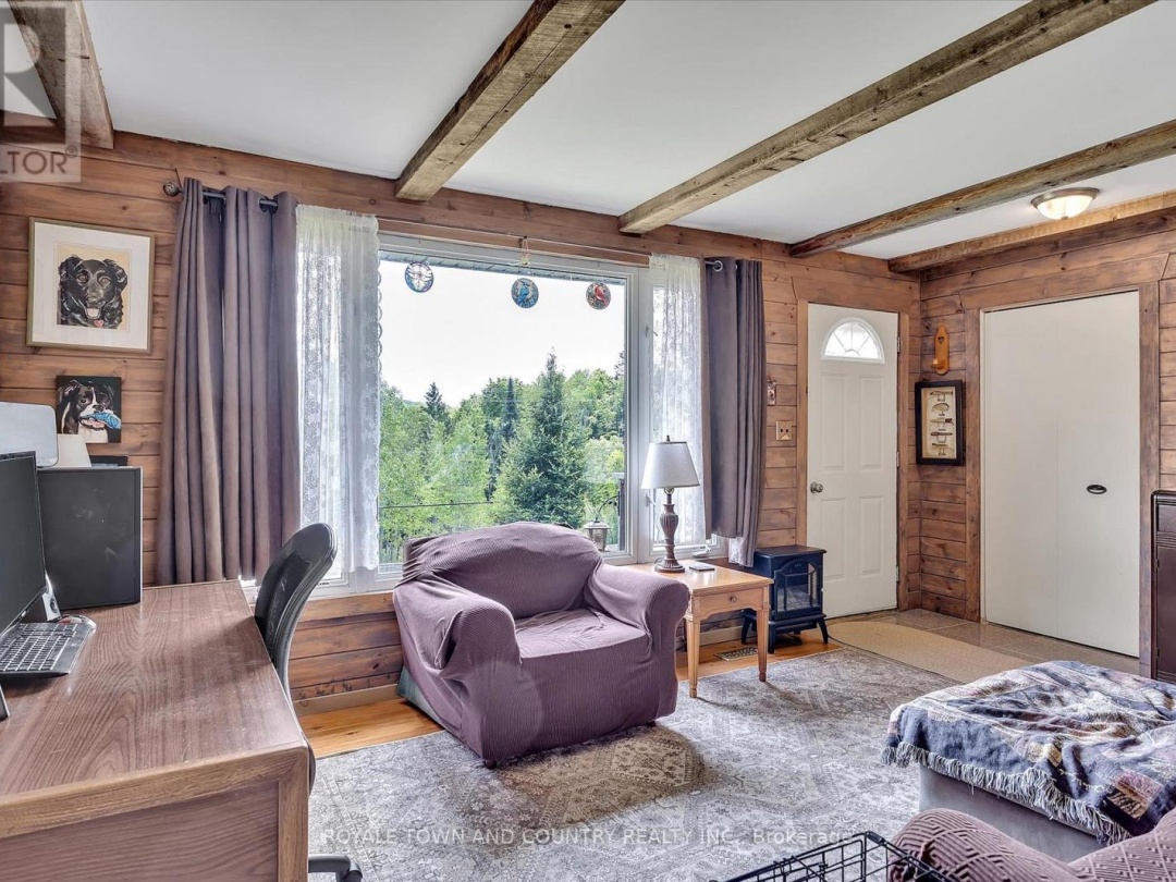1042 TWEED DRIVE, Highlands East (Glamorgan)