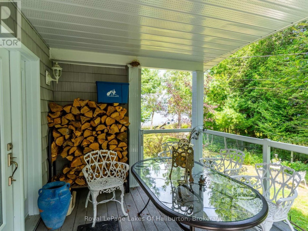 1049 NINATIGO LANE, Maple Lake