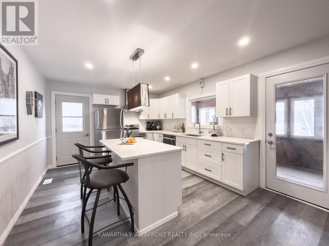 1170 English Circle, Highlands East (Glamorgan)