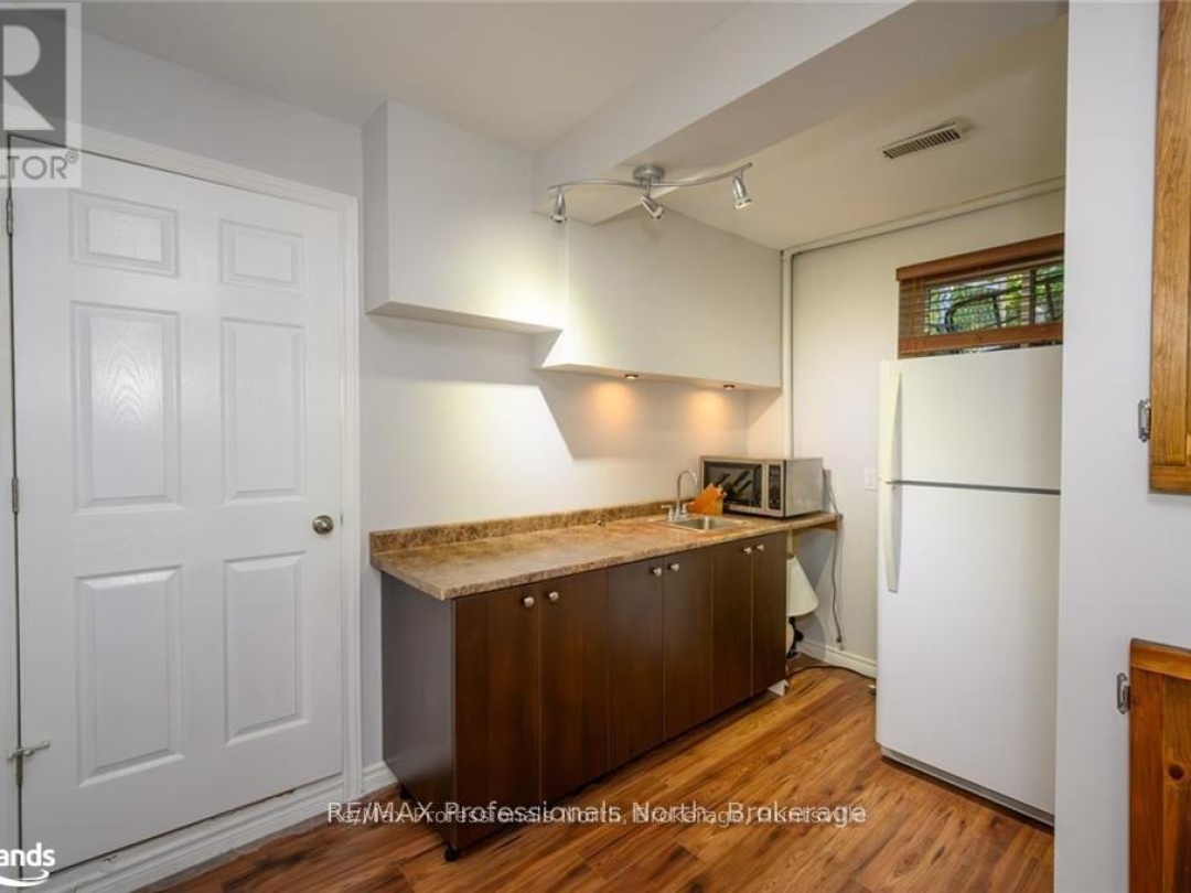 40 GLENWOOD DRIVE, Huntsville (Chaffey)