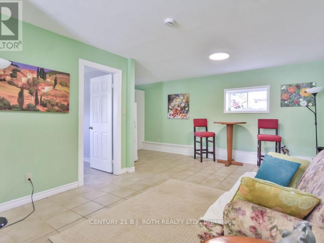 200 EDWARD STREET, 
