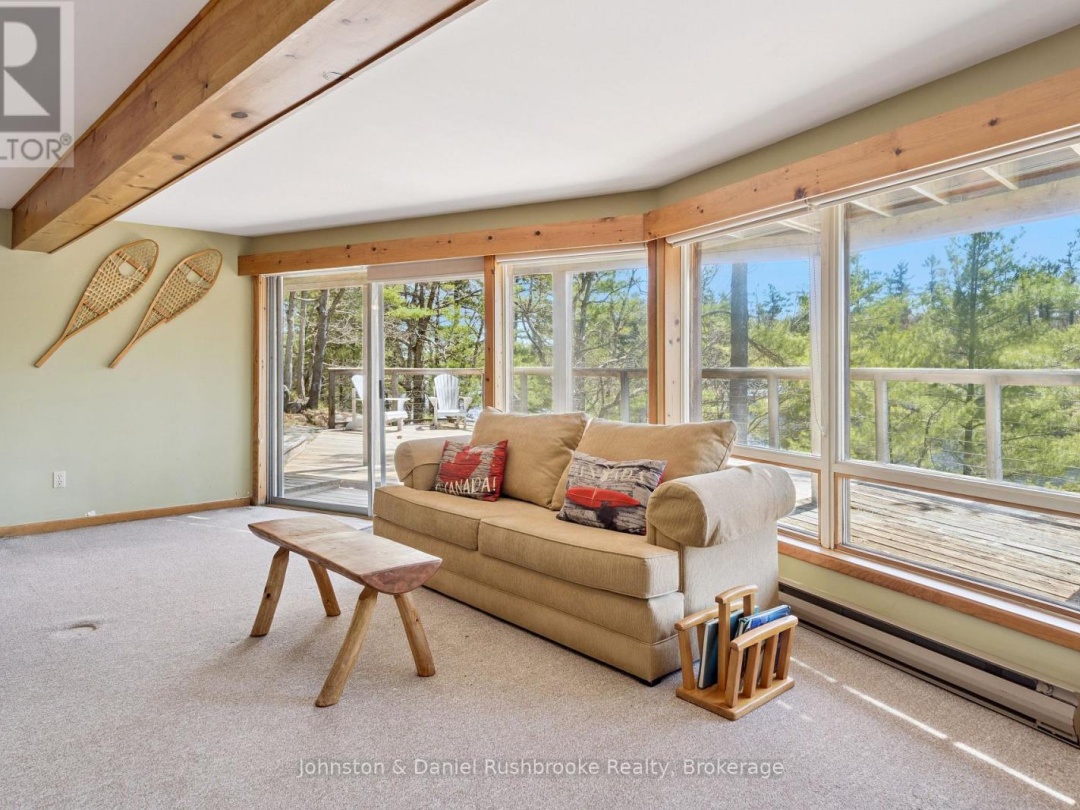 1052 NORTH SUNSET BAY ROAD, Lake Muskoka