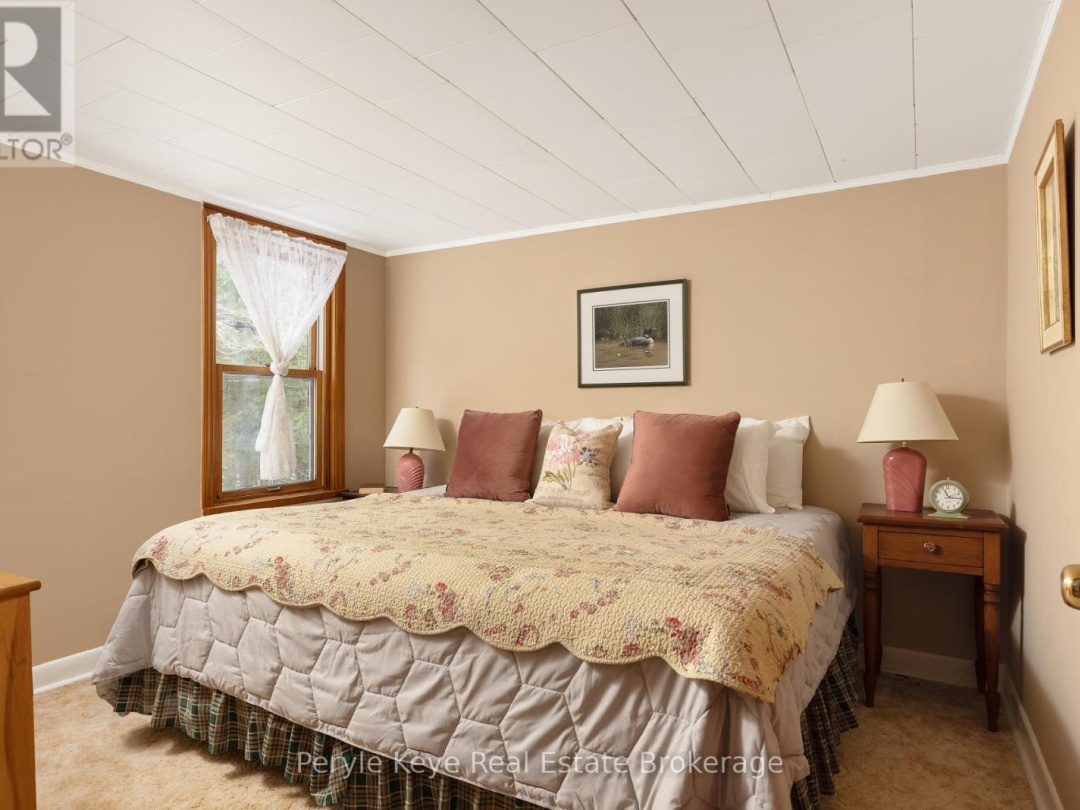 2391 LIMBERLOST ROAD, Dotty Lake