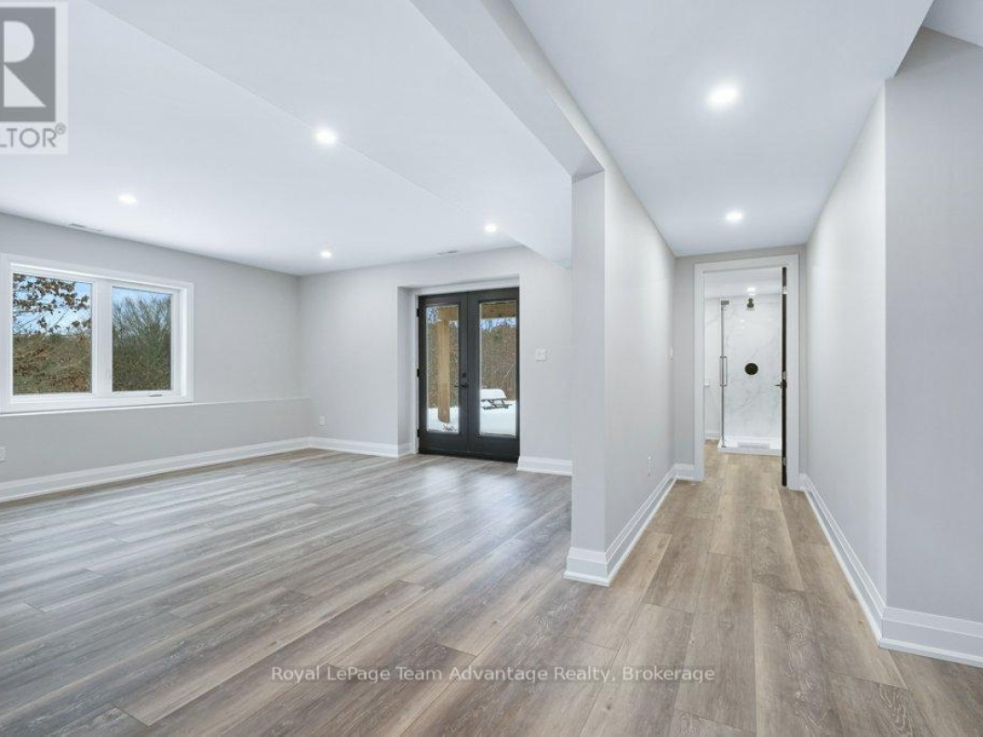 18 AVERY COURT, Parry Sound