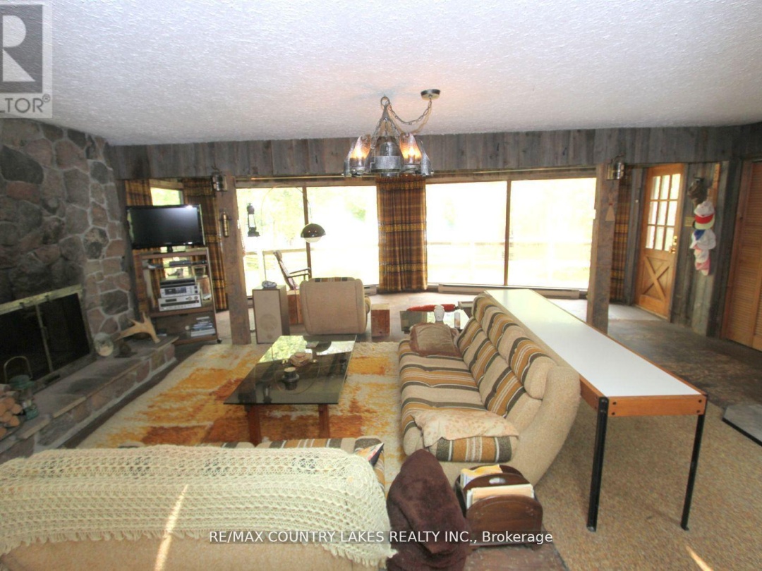 B40440 SHORE ROAD, Lake Simcoe