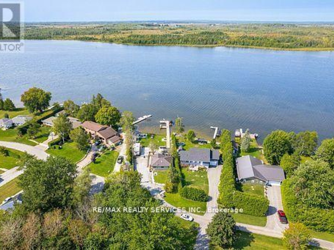 28 ELDONIA ROAD, Canal Lake