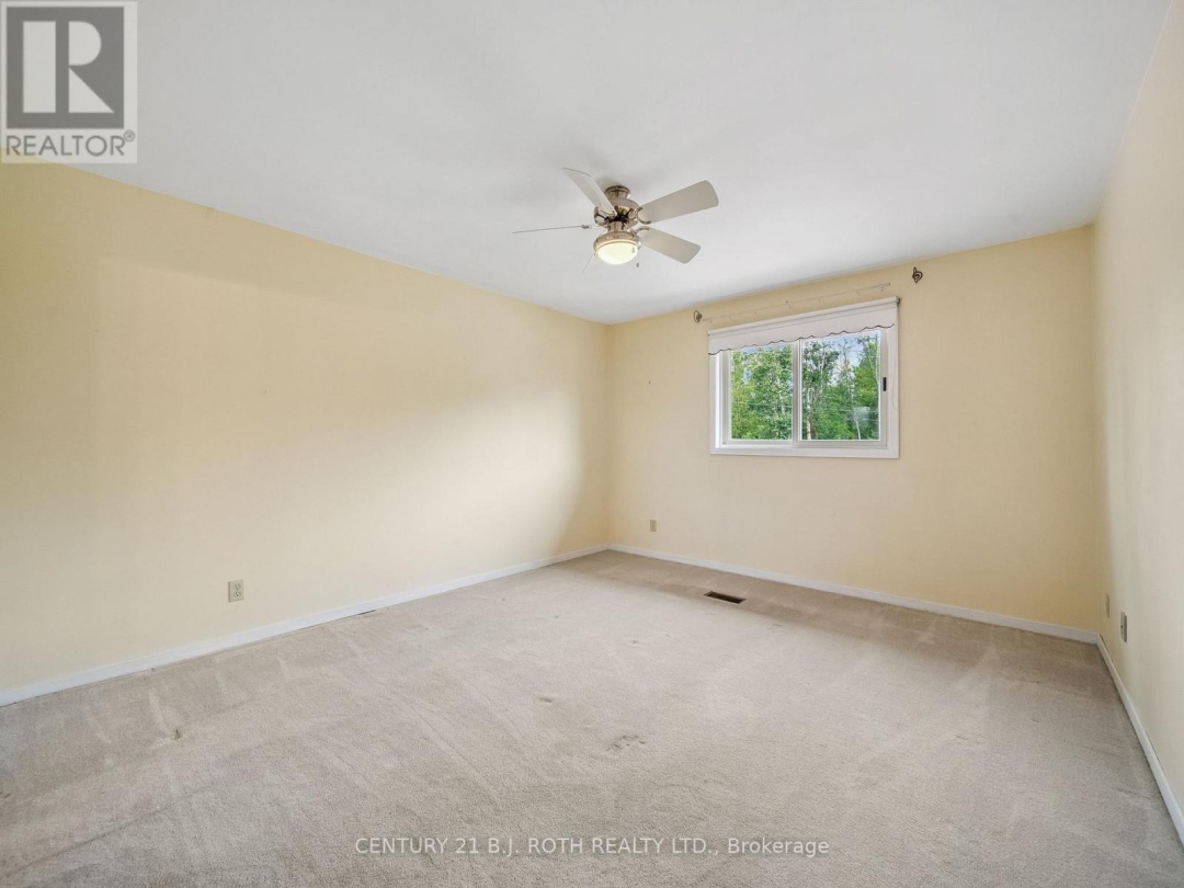 1415 CUNNINGHAM CRESCENT, 