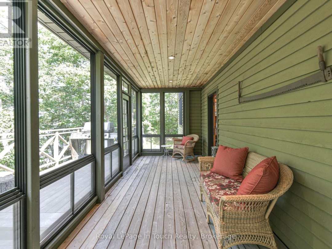 4 IS 2075 ARTHUR ISLAND, GEORGIAN BAY, 