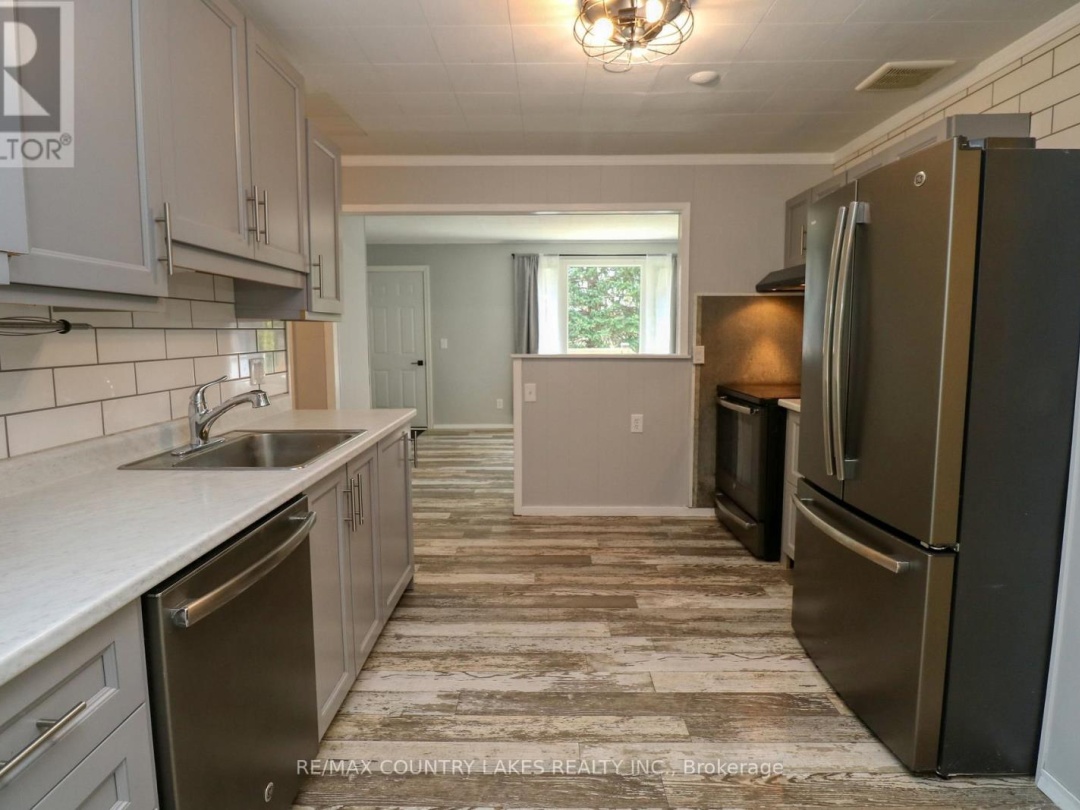 126 MCGUIRE BEACH ROAD, Kawartha Lakes (Carden)
