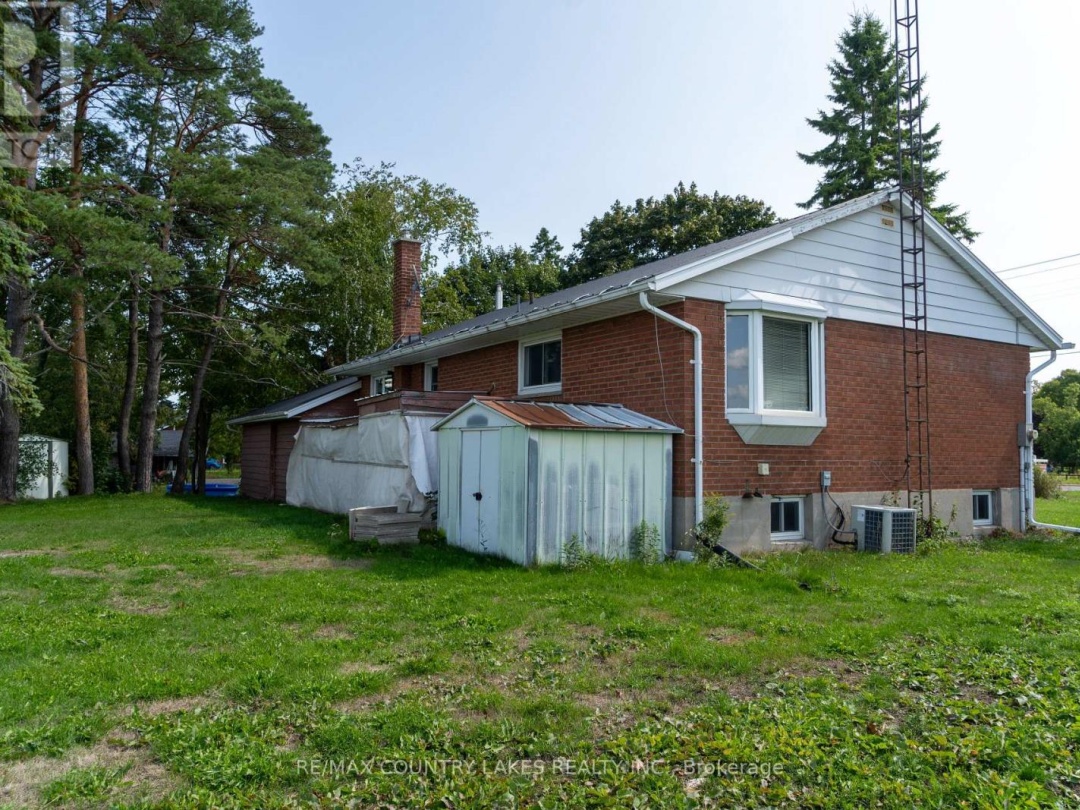 895 HIGHWAY 7 ROAD, Kawartha Lakes (Oakwood)