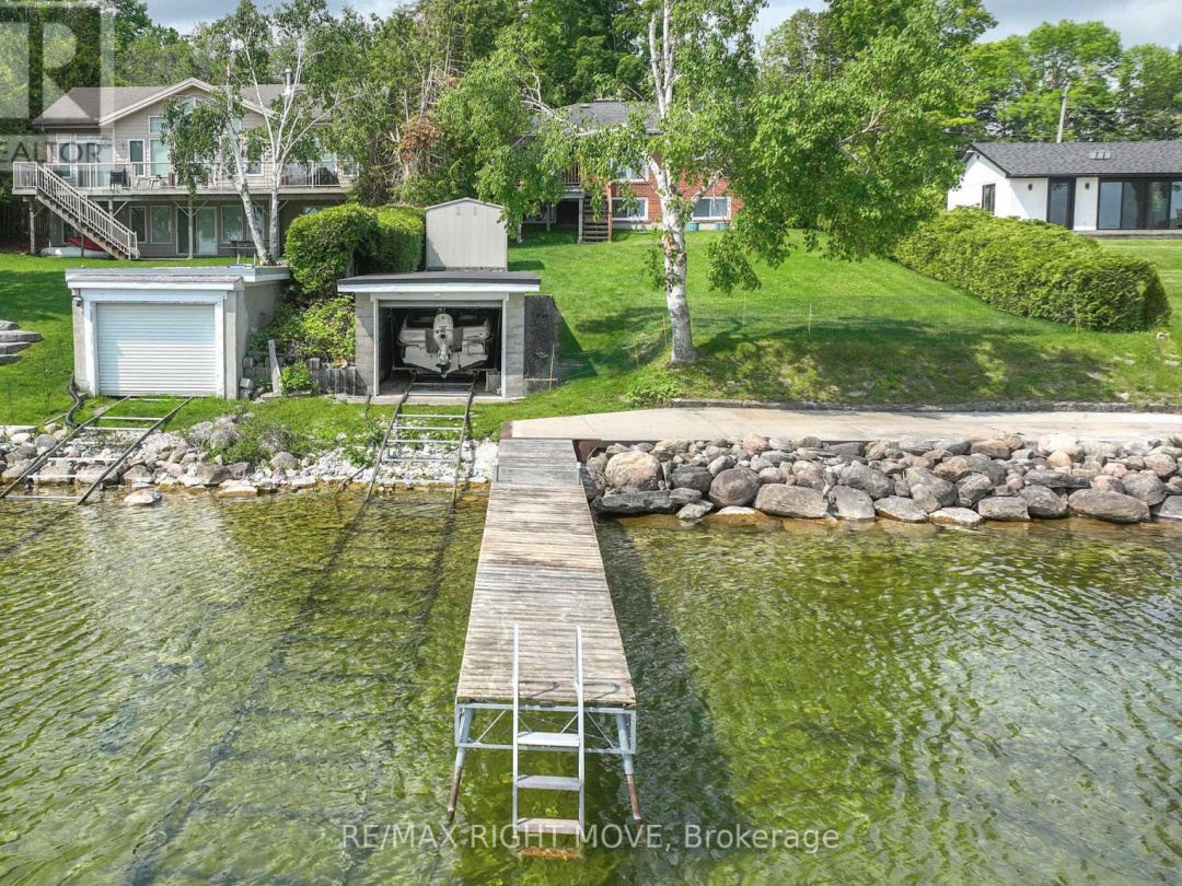 905 WOODLAND DRIVE, 