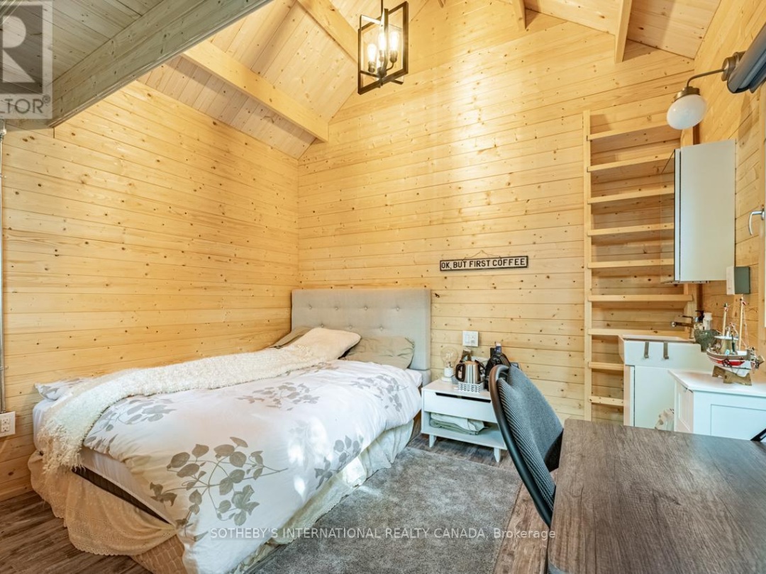 1 & 2 IVY LANE, Lake Simcoe
