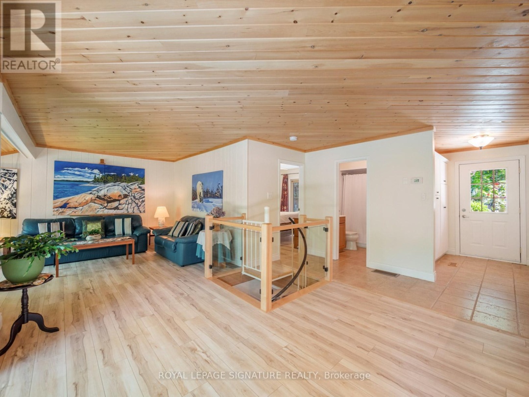 22 IROQUOIS RIDGE, 