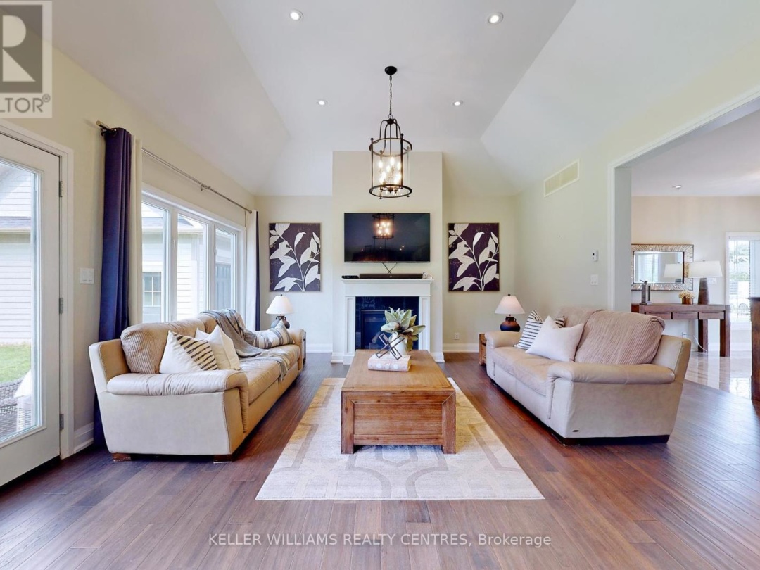 34 GEORGIAN GRANDE DRIVE, 