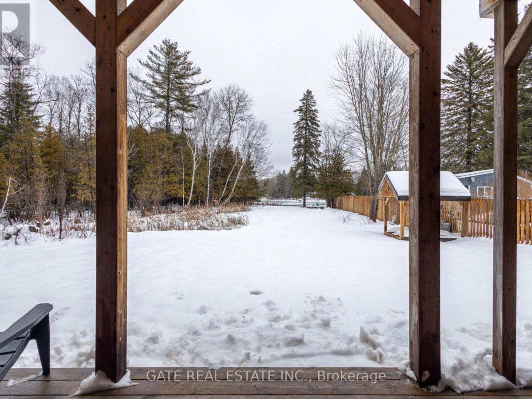 44 BASS LAKE ROAD, Pigeon Lake