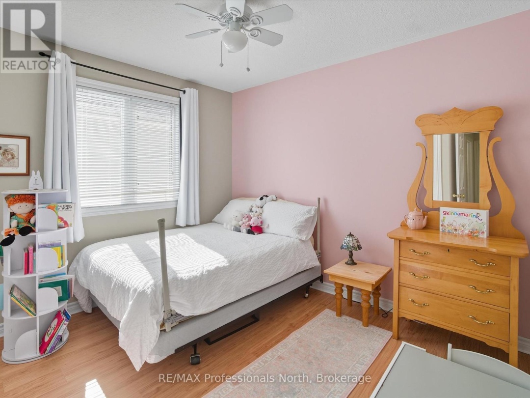 17 KEALL CRESCENT, 
