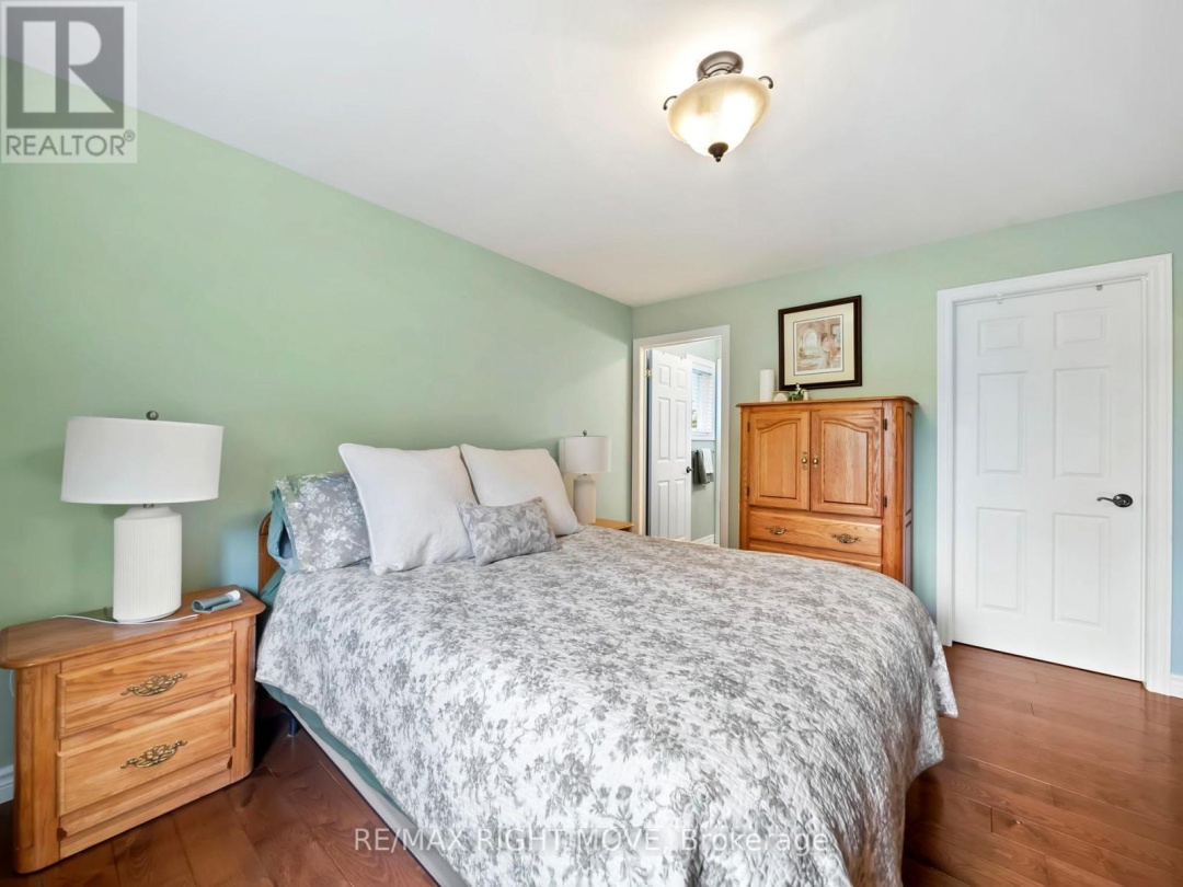 4672 ZACHARY CRESCENT, Ramara (Atherley)