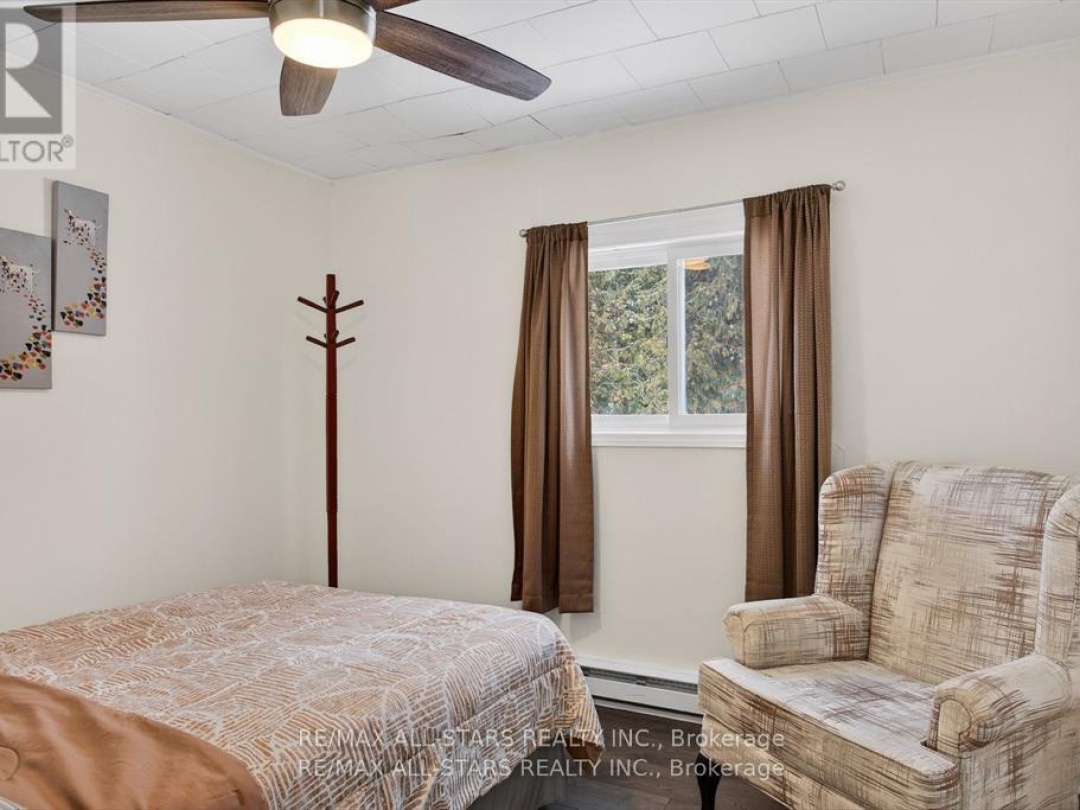 220 MCGUIRE BEACH ROAD, Kawartha Lakes (Carden)