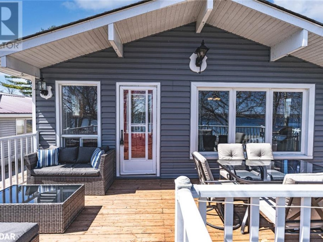 185 AVERY POINT Road, Dalrymple Lake