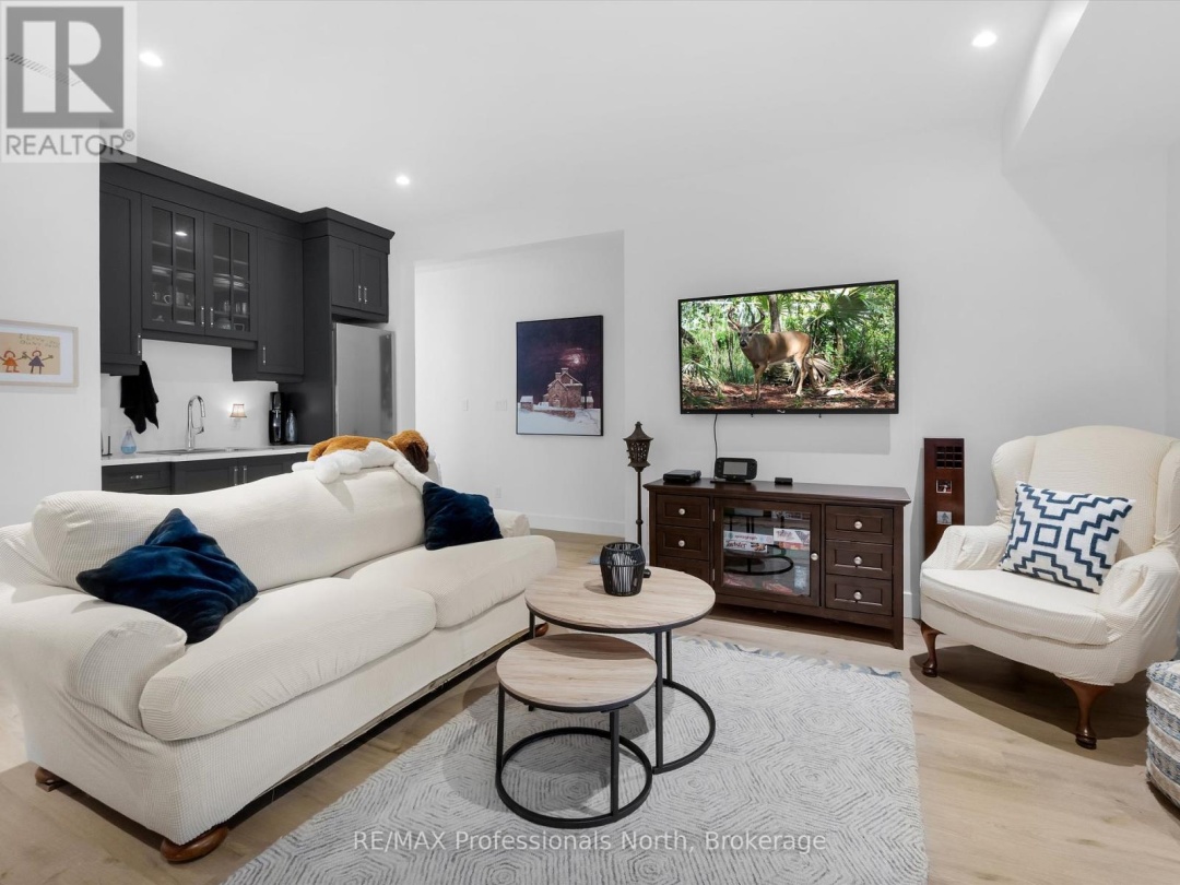 211 HOLDITCH STREET, 