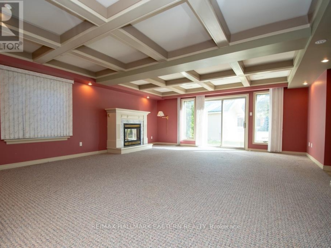 2 HUNTINGWOOD CRESCENT, 