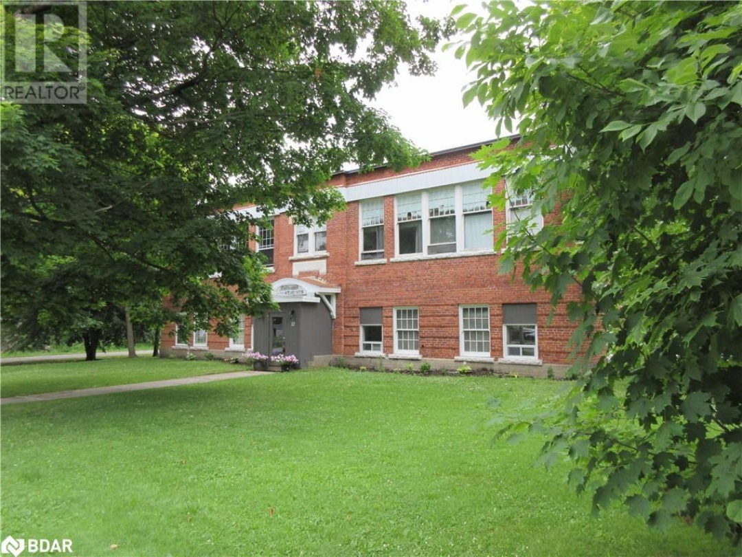 12 HARRIET Street, 
