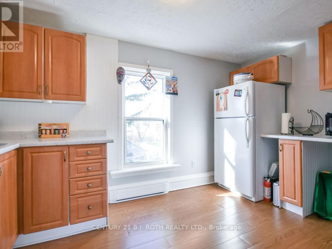 174 BARRIE ROAD, Orillia