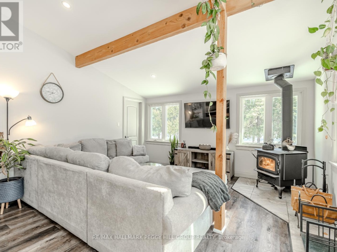 1710 Sandhill Road, Tay