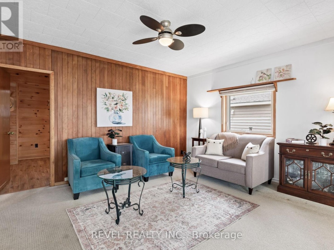 483 LONG BEACH ROAD, Sturgeon Lake