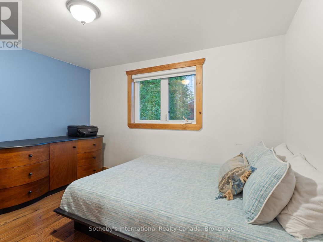 1111 MAPLEHURST DRIVE, Peninsula Lake