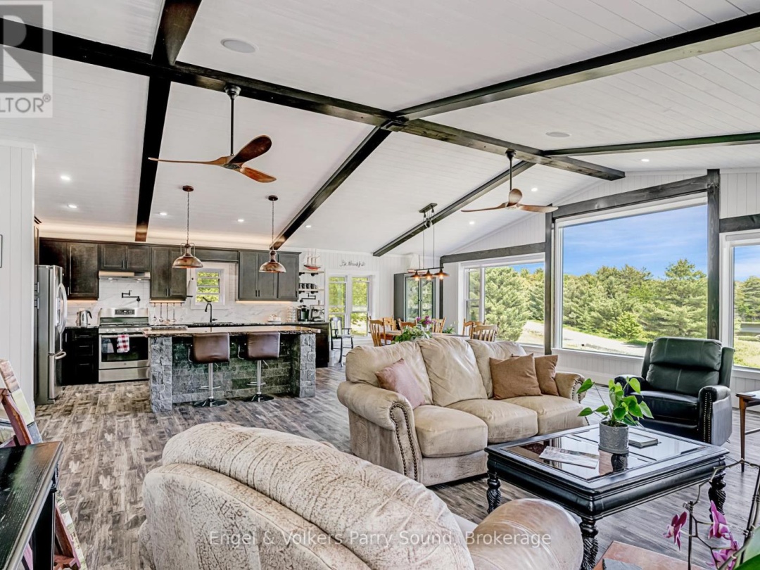 49 REGENCY DRIVE, Richmond Lake