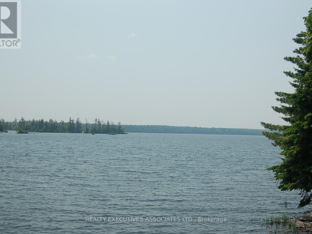 211 ALPINE LAKE ROAD, Pigeon Lake