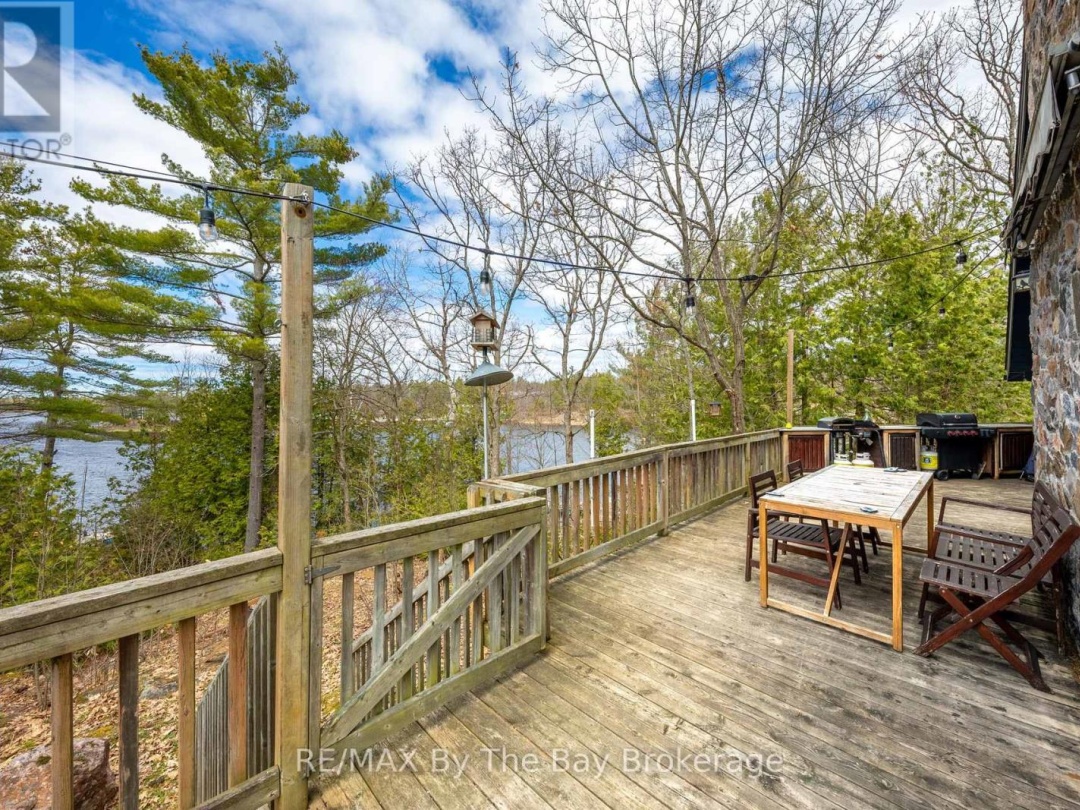 609 SOUTH BAY ROAD, Georgian Bay