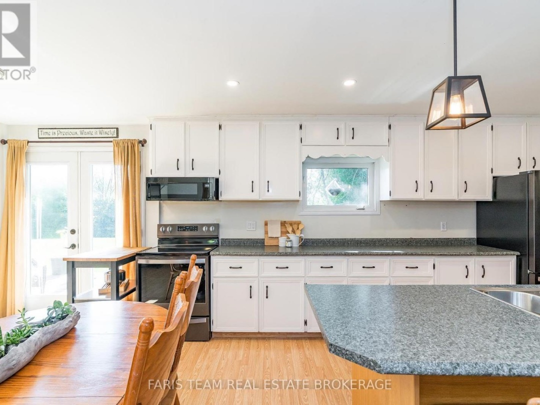 2243 ANDERSON LINE, 