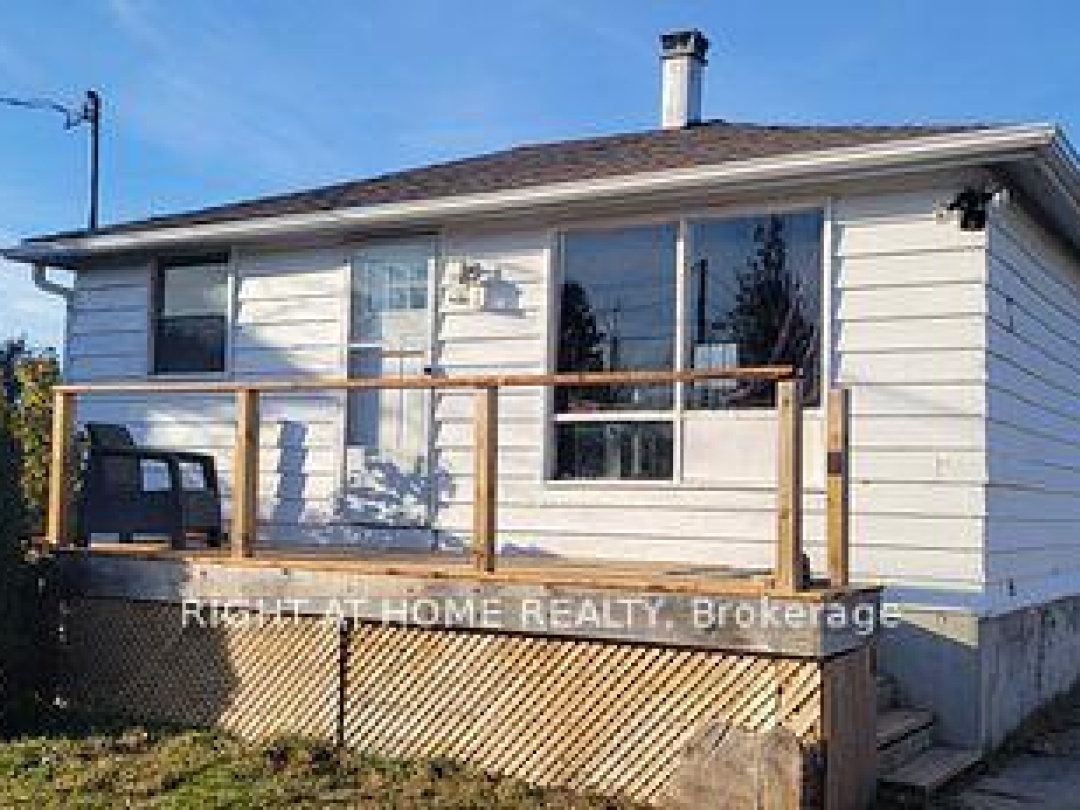 208 MCGUIRE BEACH ROAD, Canal Lake