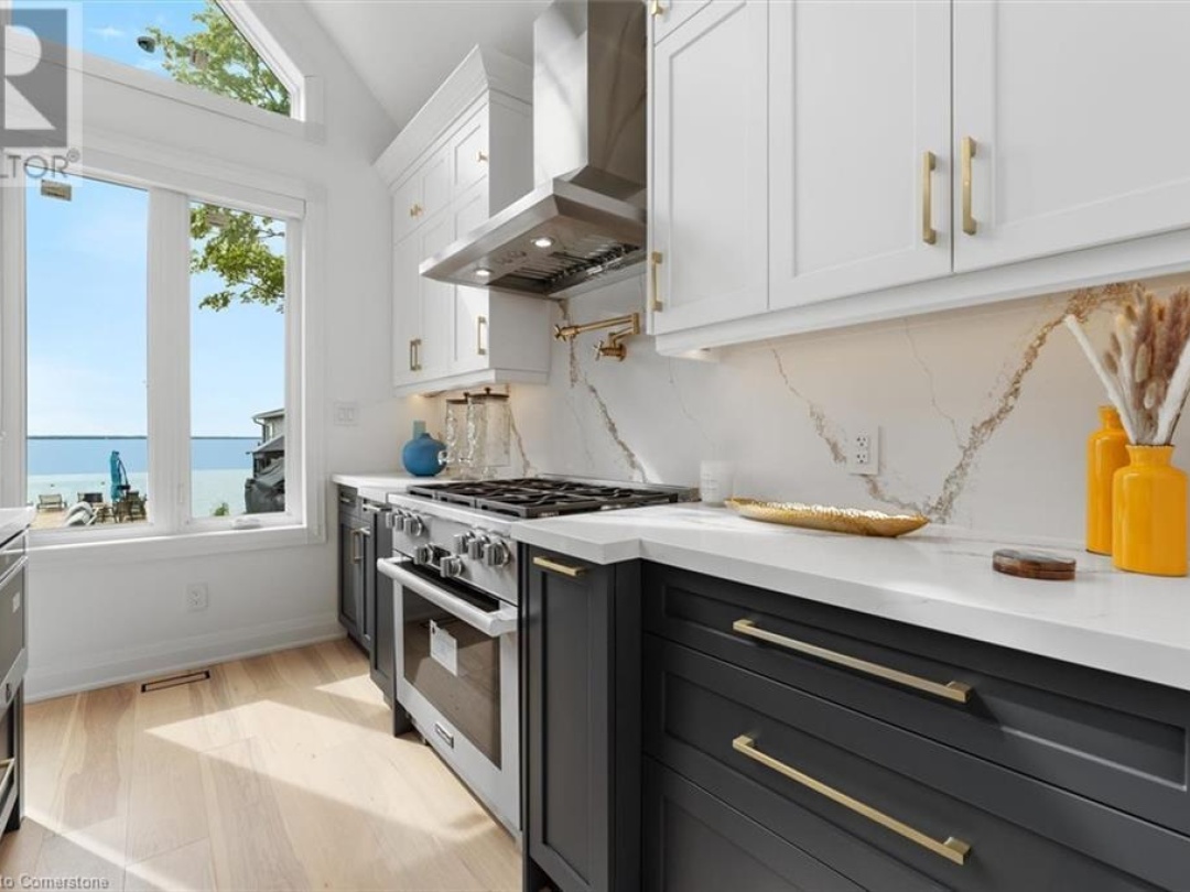 24410 THORAH PARK Boulevard, Lake Simcoe