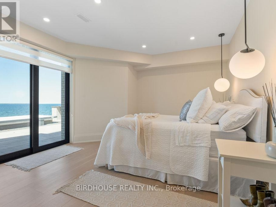 16 & 20 GARDEN GATE, Lake Simcoe