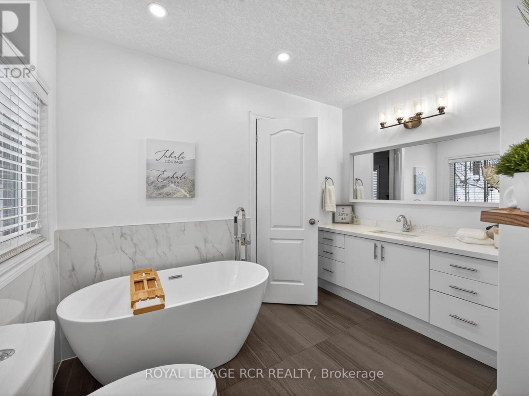 135 HURONWOODS DRIVE, Oro-Medonte (Sugarbush)