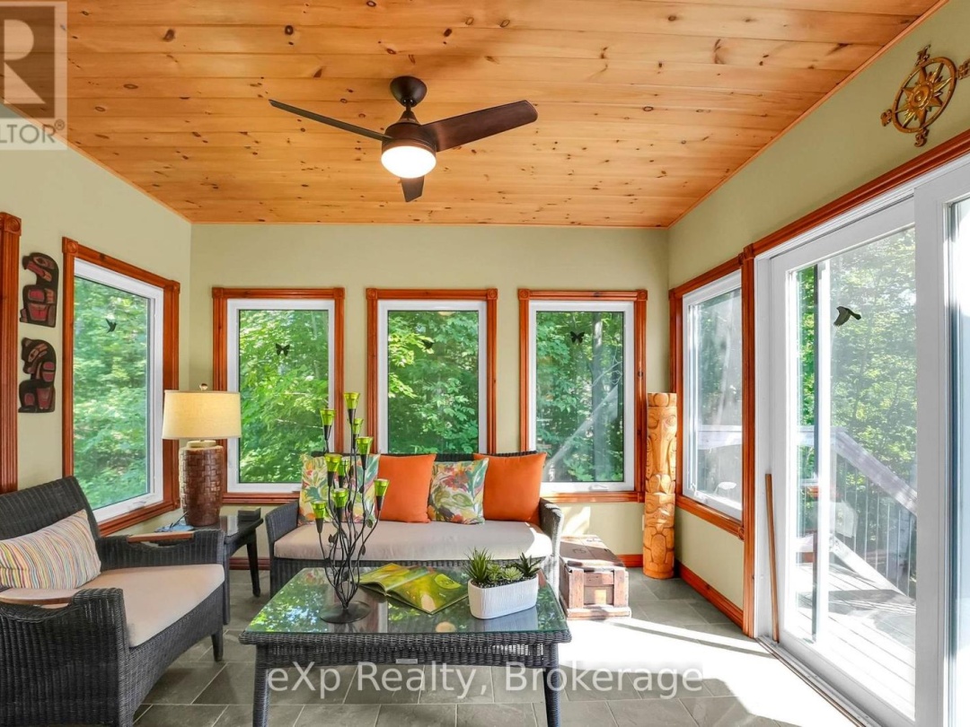 2978 KASHAGAWIGAMOG LAKE ROAD, 