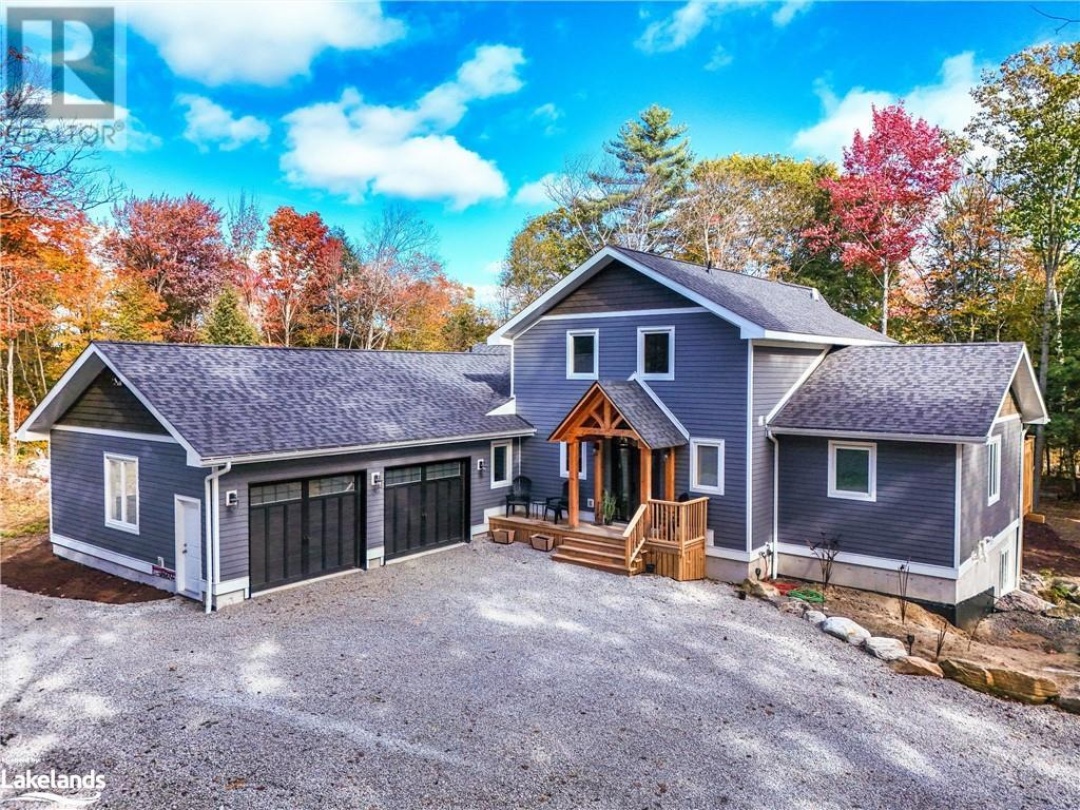 7 Muskoka Pines Road, Bracebridge