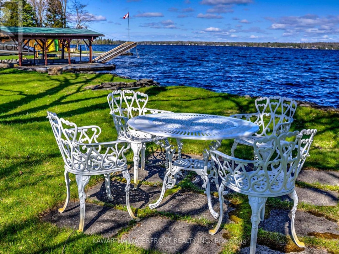 7 REID'S ROAD, Sturgeon Lake