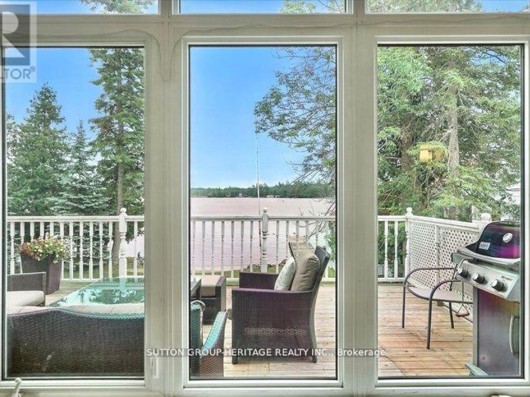 400 FRONT STREET W, Sturgeon Lake