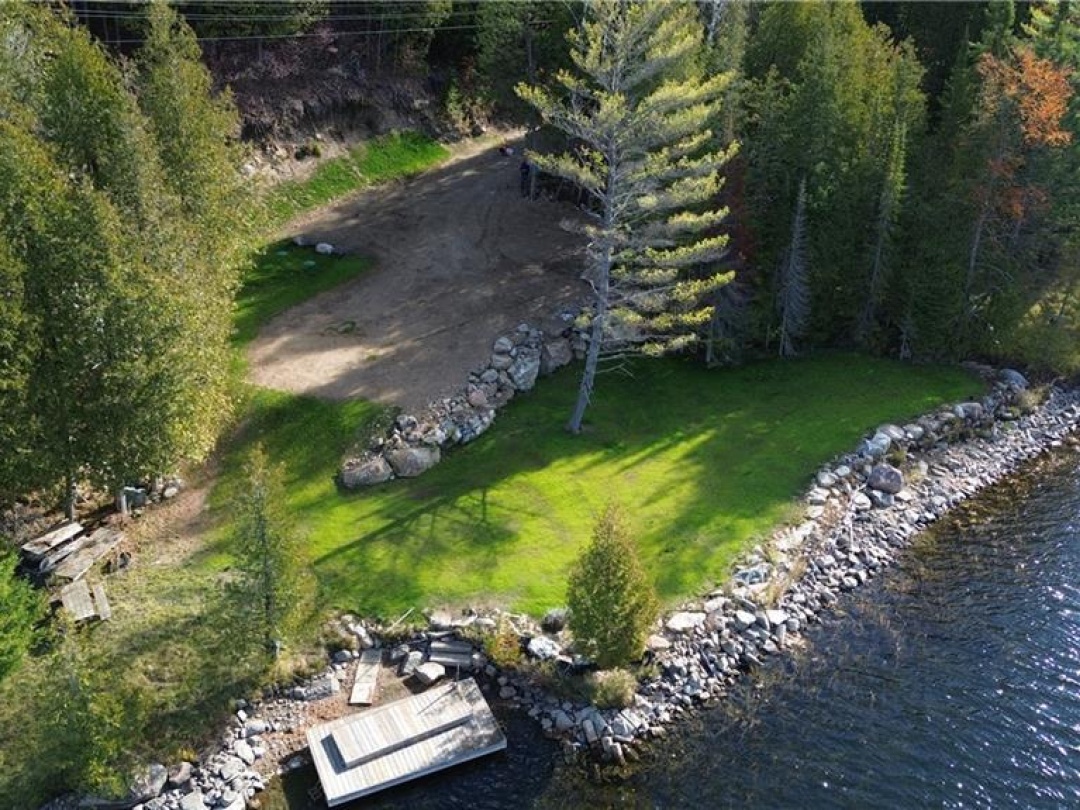 1137 Tumbledown Rock Road, Salerno Lake