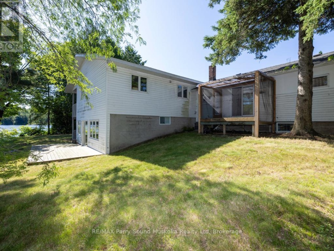 149 WILLIAM STREET, Seguin River