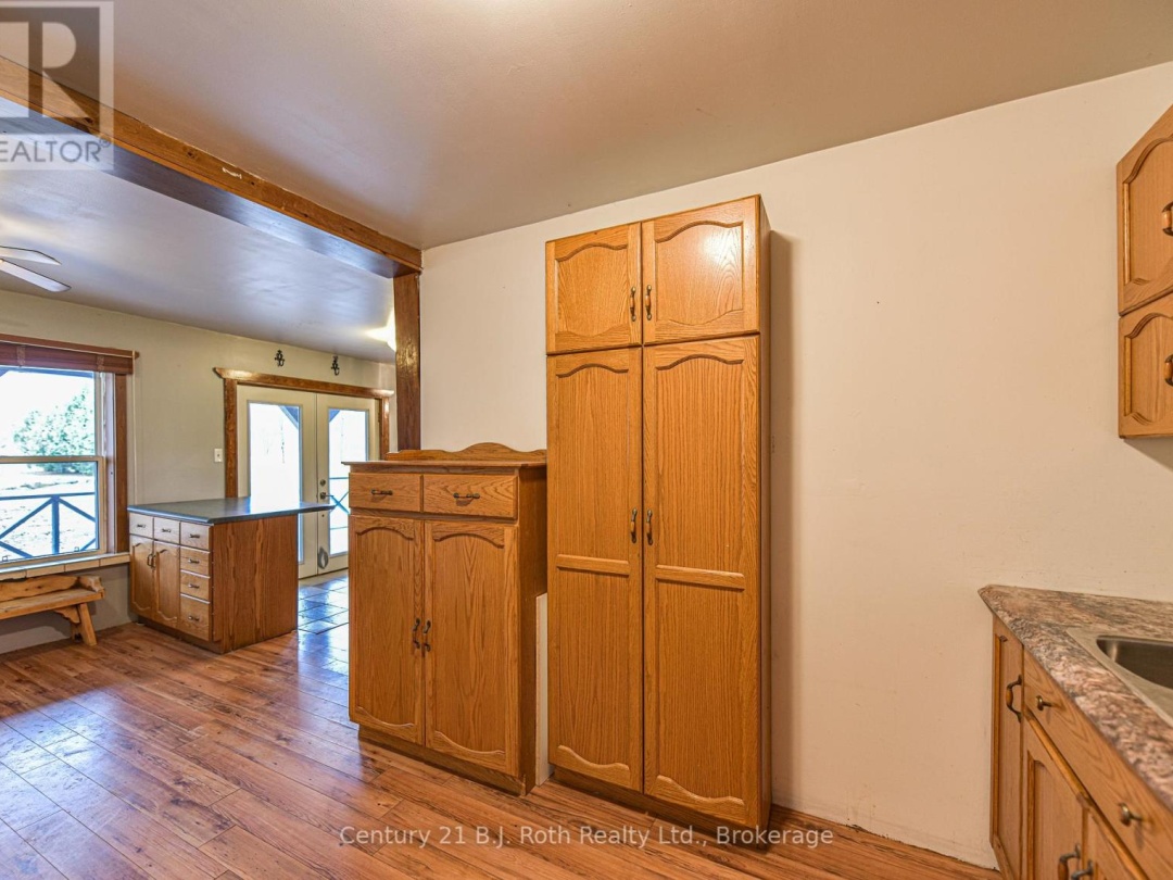 5135 SIDEROAD 25, 
