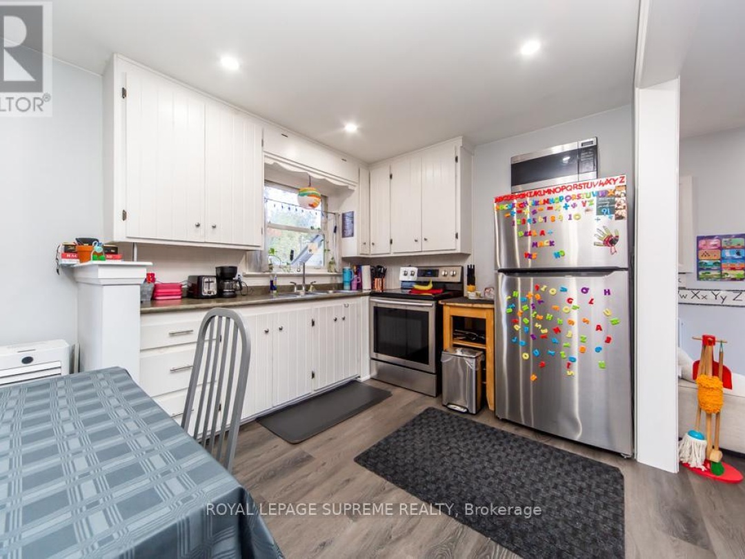 248 MISSISSAGA STREET W, 